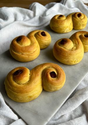 Foto di Lussekatter - Brioche svedesi di Santa Lucia allo zafferano