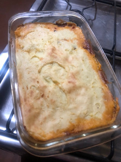Una foto de Pastel de papa con carne y vegetales 😋