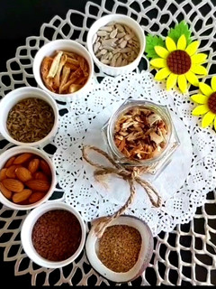 A picture of Healthy trail mix.