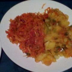 Mashed bananas with cabbage A picture of Mashed bananas with cabbage.