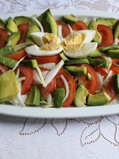 صورة لوصفة سلطة الافوكادو