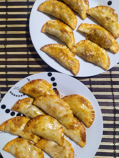 Una foto de Empanadillas de ventresca y empanadillas de carne caseras