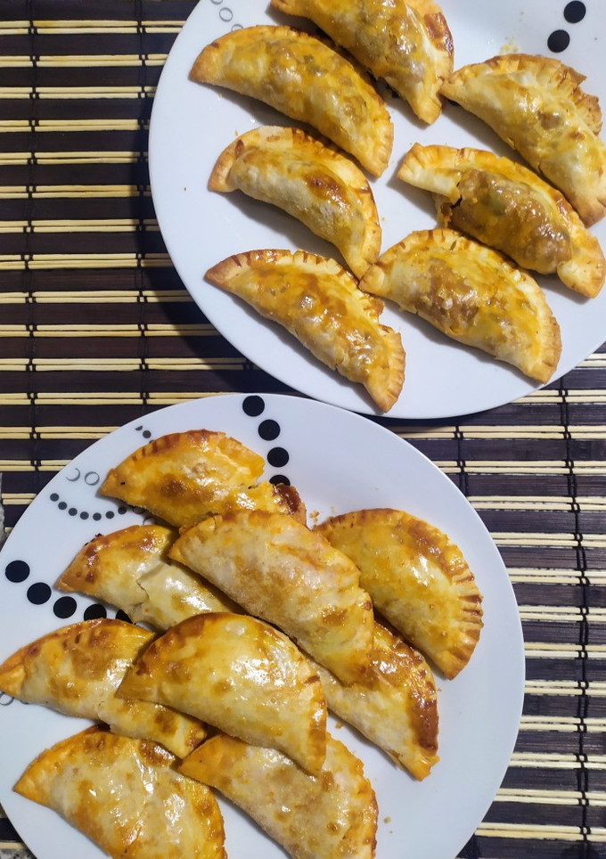 Una foto de Empanadillas de ventresca y empanadillas de carne caseras