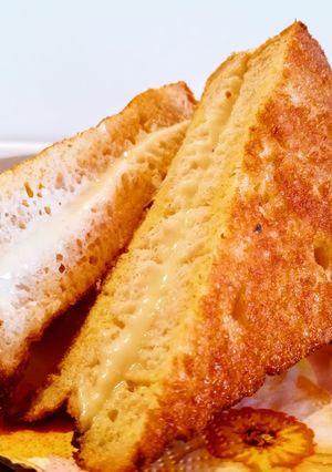 🧀🥚Sajttal töltött bundáskenyér🍞 gyors ebéd, vacsora, reggeli recept fotója