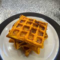 Una foto de Waffles de zanahoria