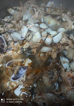 Una foto de Caldo de Lubina con Tallarines