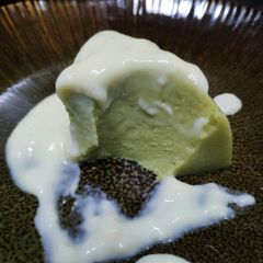 A picture of Matcha Pudding.