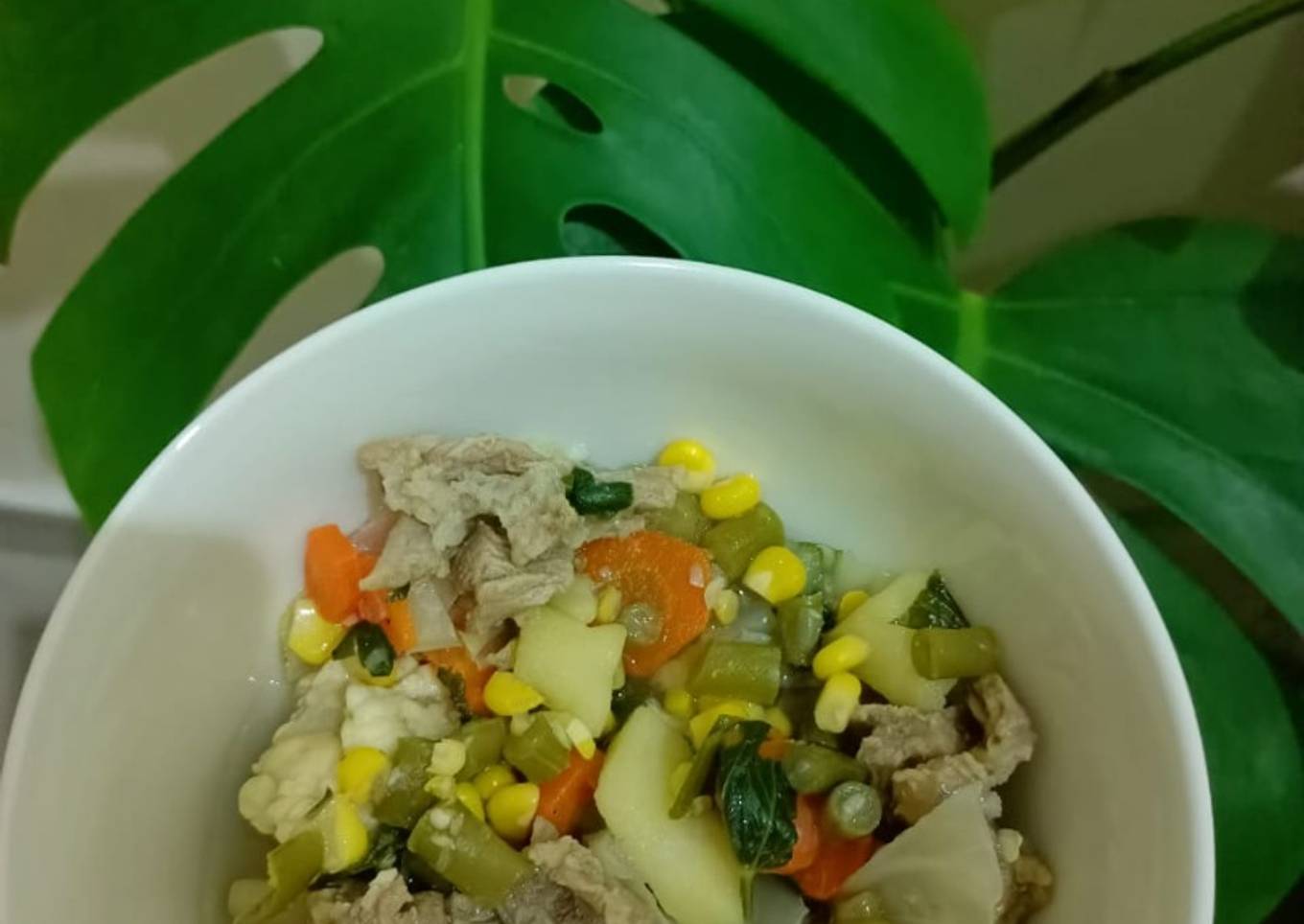 Sup daging seger pedas