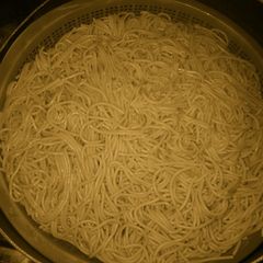 Boiled white spaghetti A picture of Boiled white spaghetti.