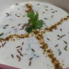 A picture of Zeera raita.