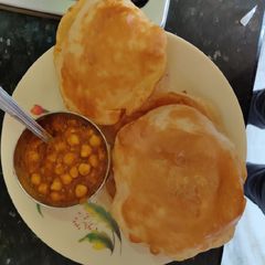 A picture of Chole bhature.