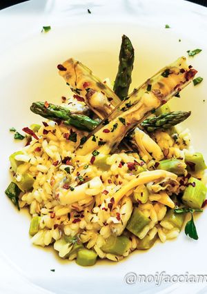 A picture of Asparagus and Razor Clam Risotto.