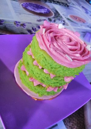 A picture of Mini naked cake.