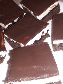صورة لوصفة كيك الشوكولا بالميرانغ 🍰🍫🍰🍫