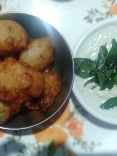ஆந்திரா புனுகுளு (Andhra punukulu recipe in tamil) செய்முறை முக்கிய புகைப்படம்
