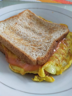 Foto resep Roti gandum sandwich telur bombay