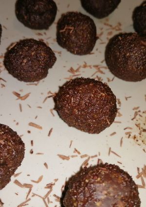 Una foto de Bombones de pistacho fit