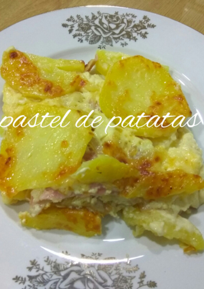 Una foto de Pastel de Patatas con queso y jamón de york