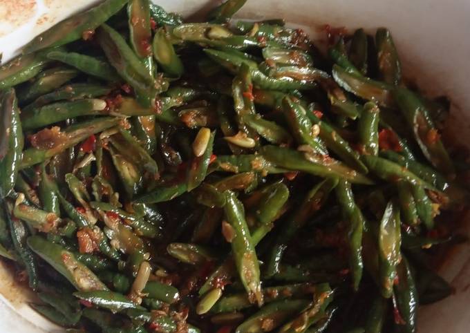 Resep Tumis kacang panjang bumbu kecap oleh Riftin - Cookpad