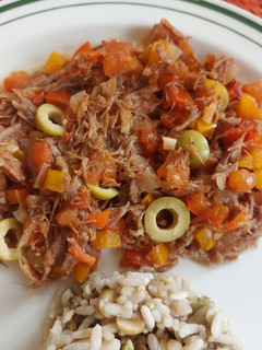 Una foto de Ropa vieja cubana