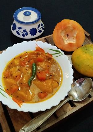 A picture of Mango Papaya Chutney.