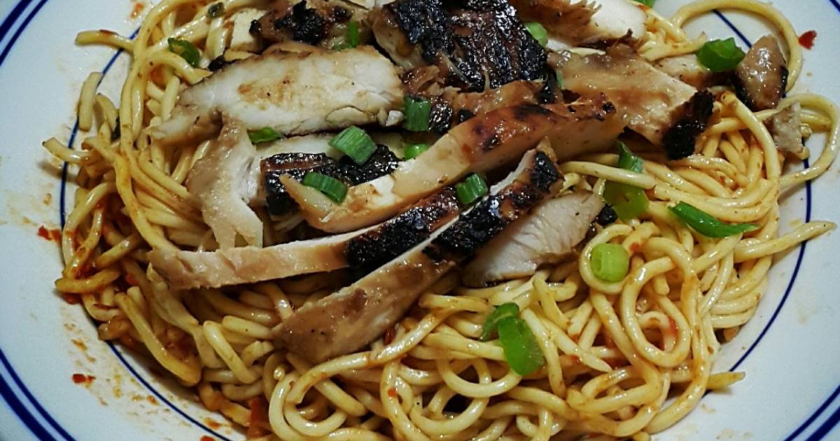 Resep Spicy Garlic Noodle with Grilled Chicken oleh Pawon Indo Bule