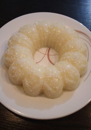 عکسی از دستور دسر نارگیلی و تقدیر نامه🤩