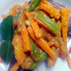 รูปของ Patin goreng siram acar kuning