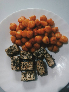 Una foto de Ñoquis de patata con tofu al horno