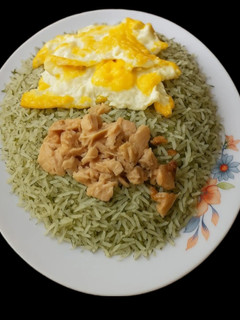 عکسی از دستور سبزی پلو با تن ماهی