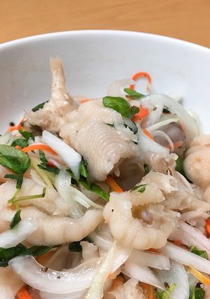Hình của món Nộm chân gà rút xương.