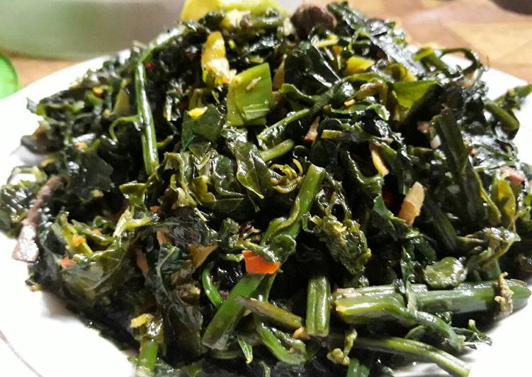 Resep Tumis Sayur pakis, Bisa Manjain Lidah