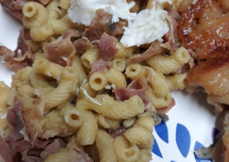 Recipe of Award-winning Mushy Pea, Pasta, with Prosciutto