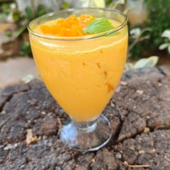 A picture of Mango Lassi.