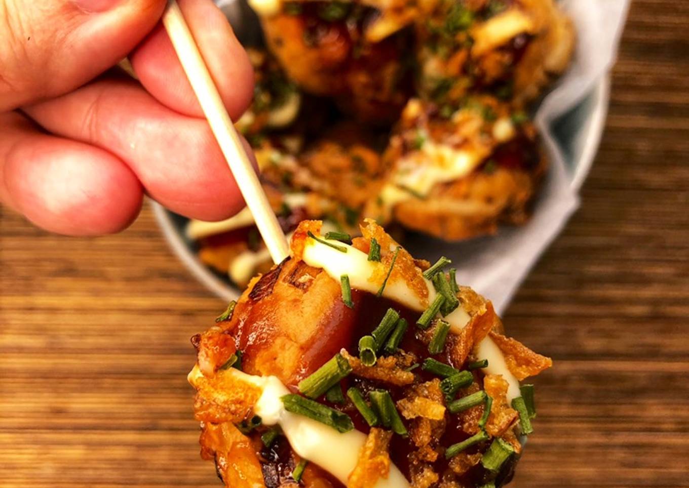 Takoyaki 🇯🇵 de pulpo 🐙 fáciles en sartén sin molde con salsa Tonkatsu Bulldog
