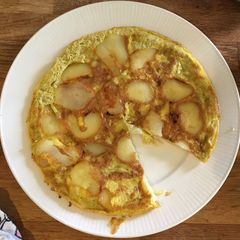 A picture of Spanish omelette.