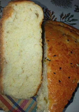 Une photo de Pain avec Farine 🥖 moelleux 😋🌾🌾🌾