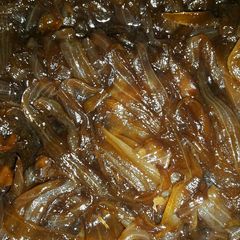 A picture of Caramel onions.
