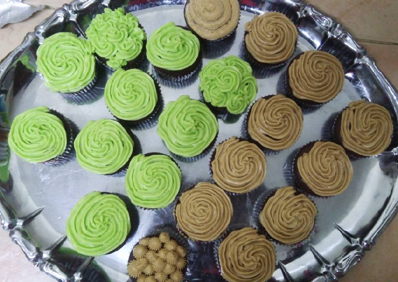 Chocolate mint and mocha cupcakes #weeklyjikonichallenge