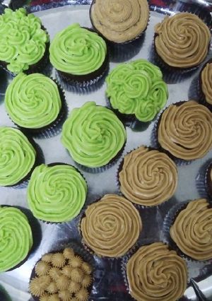 A picture of Chocolate mint and mocha cupcakes #weeklyjikonichallenge.