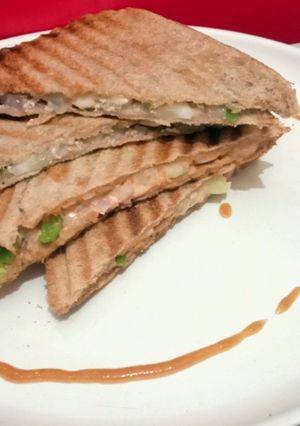 Grill curd sandwich रेसिपी मुख्य फोटो