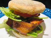 A picture of hamburgers bun