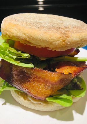A picture of BLT 🥪 Yummies !.