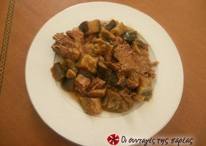 Eggplants with beef in the oven