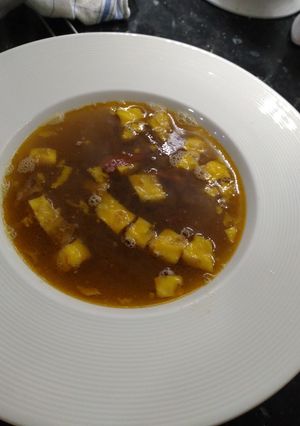 Una foto de Sopa de yemas
