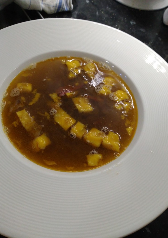 Una foto de Sopa de yemas