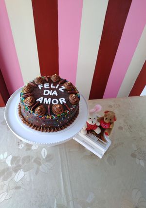 Una foto de Torta de chocolate 😍 súper  deliciosa 🤤🤤, fácil y económica. ¡Te saldrá profesional!