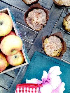 Una foto de Muffins de manzana y canela