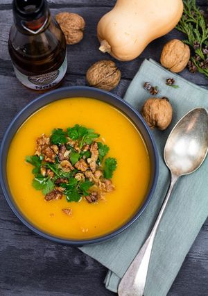 Une photo de Soupe de butternut aux noix