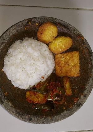 Foto resep Nasi Cobek Sederhana #bikinramadanberkesan